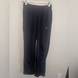 Nike Women’s Black Track Pants w/ Pockets & Zippers at‎ Bottom size Small